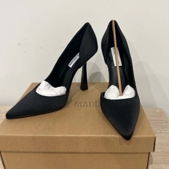 NEVER WORN | Steve Madden Damzil Pump - black satin - Picture 1 of 2